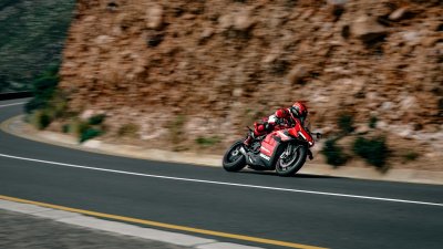 Deze Ducati draagt het DNA van een Lamborghini Revuelto